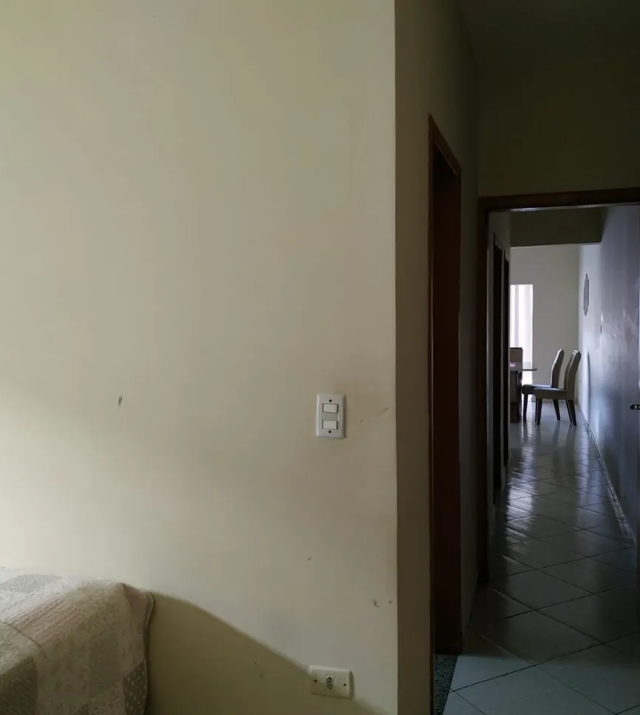 C3695 8.jpg